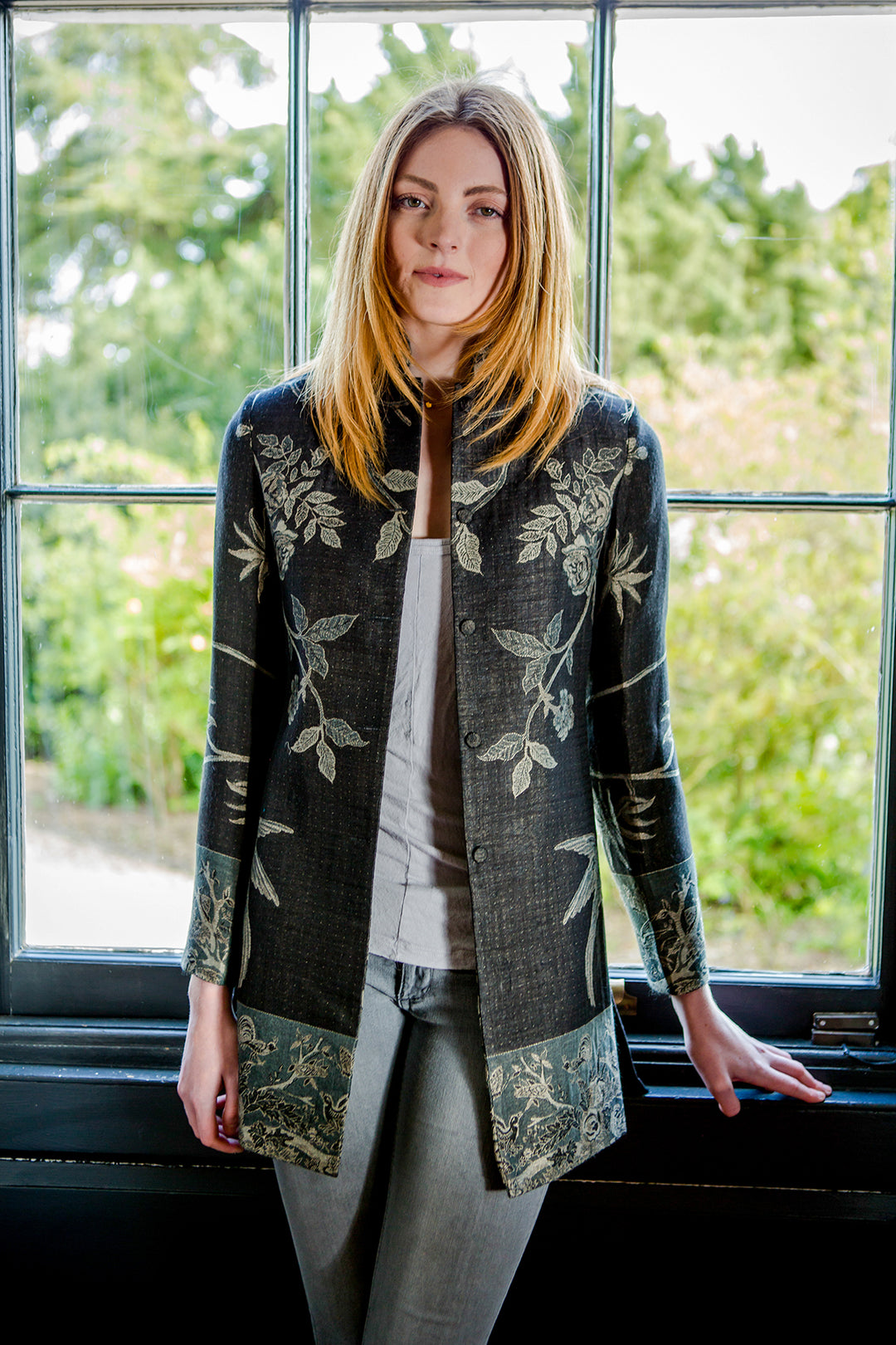 Longline black jacket in cashmere. Handmade jacket.