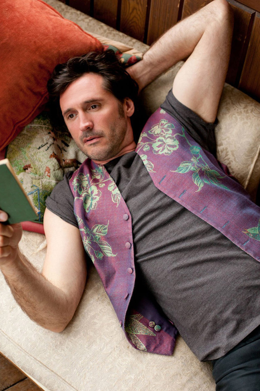 Classic cut waistcoat for men in purple cashmere fabric with green floral pattern. Unique outfit for groom.