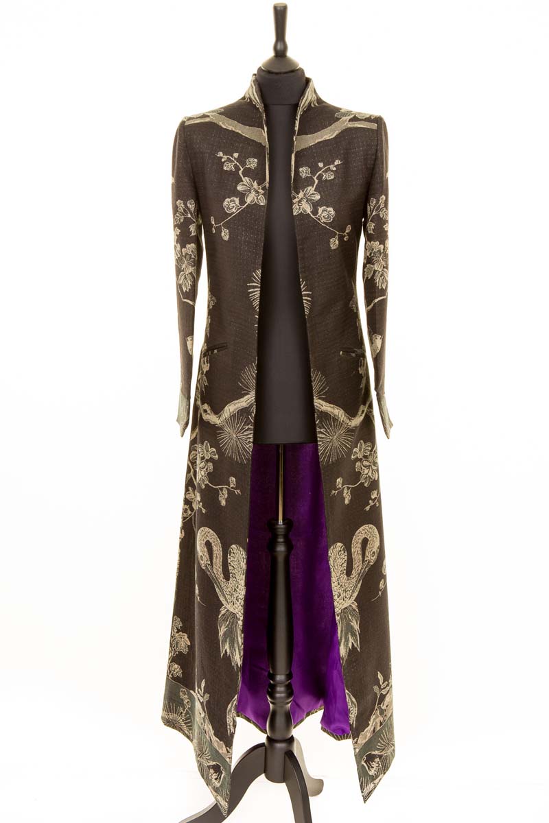 maxi coat in black cashmere with purple lining