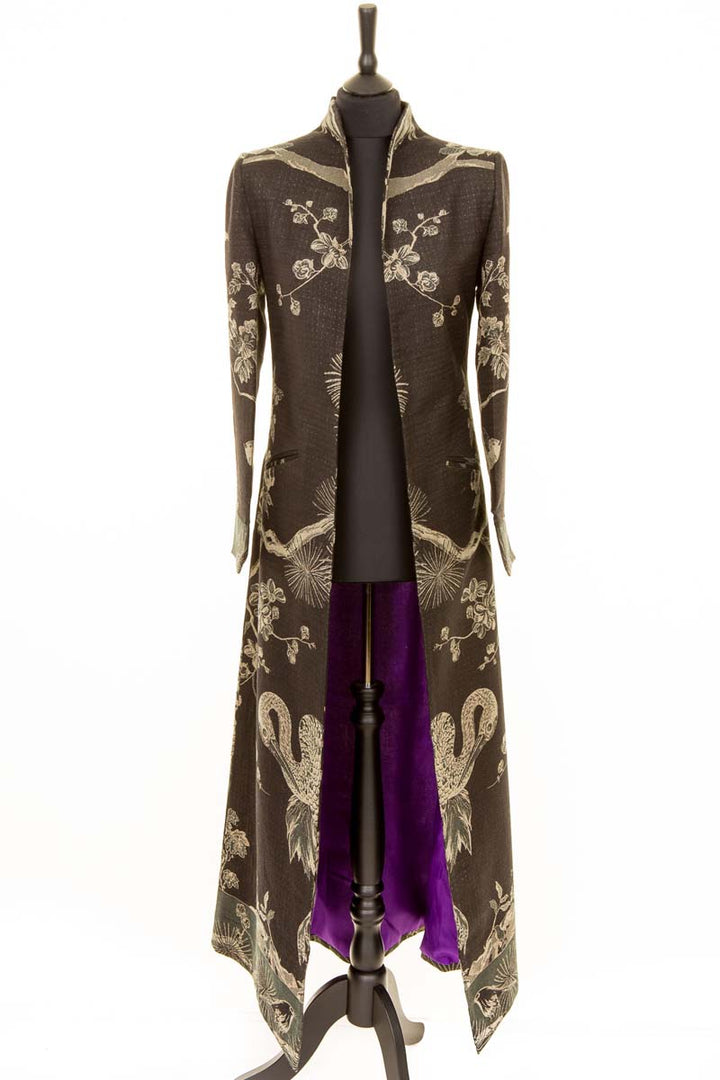 maxi coat in black cashmere with purple lining