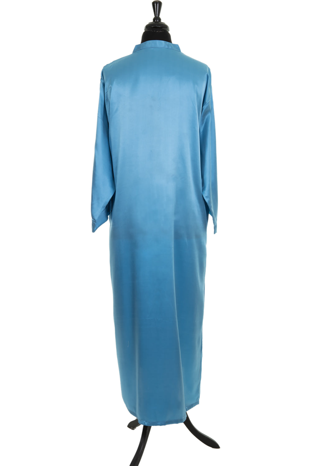 Summer maxi dress in blue. Plus size summer dress.