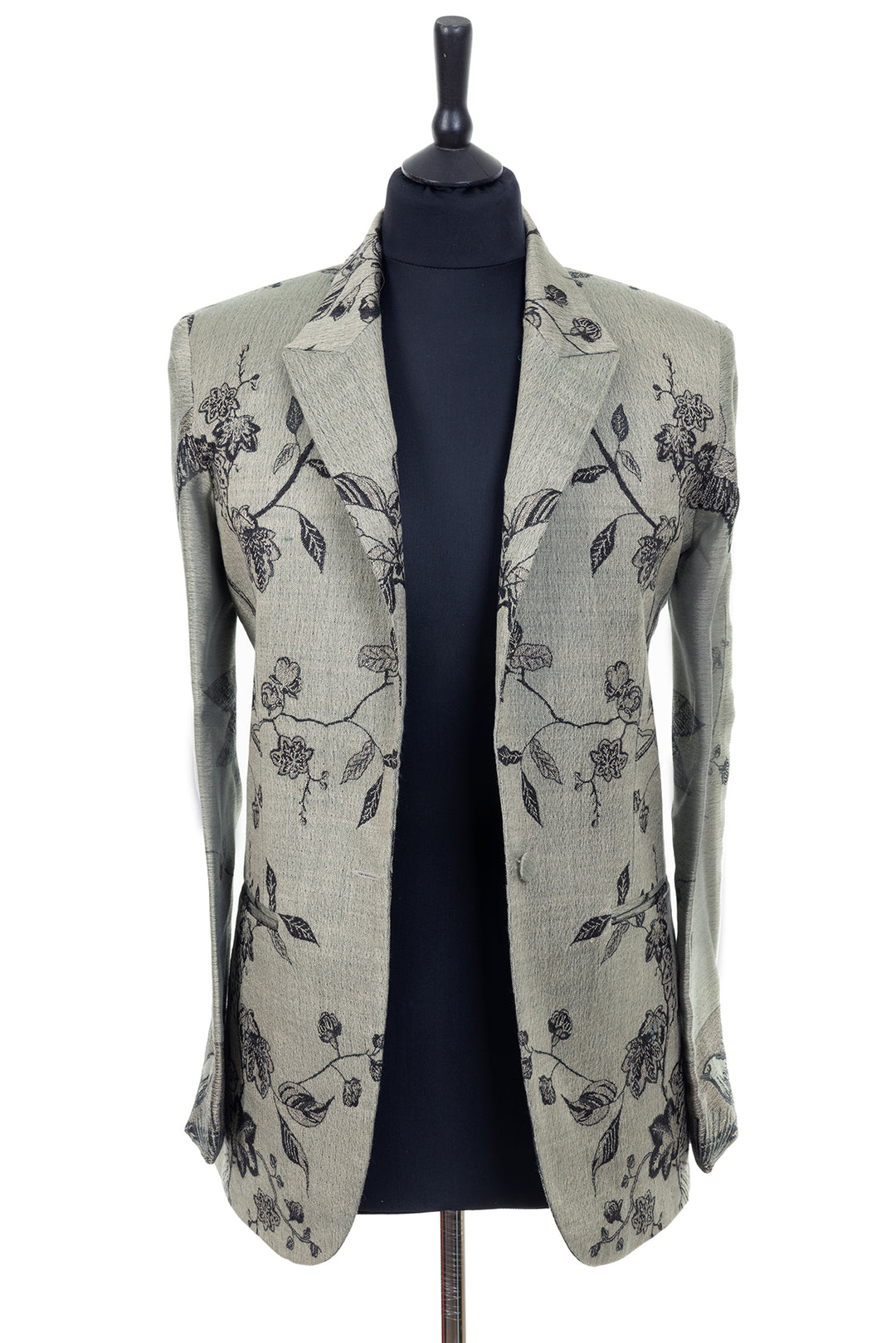 Classic Blazer in grey with black flowers. Luxury office outfit for women.