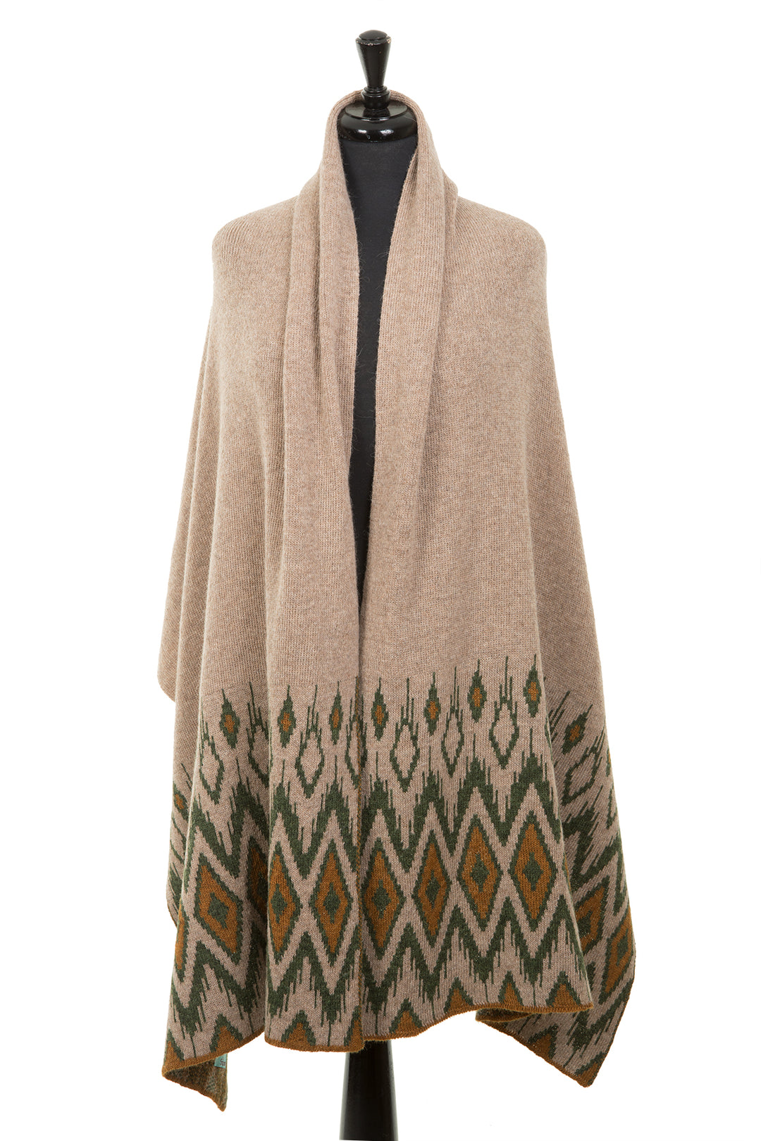 Aztec alpaca shawl in beige.