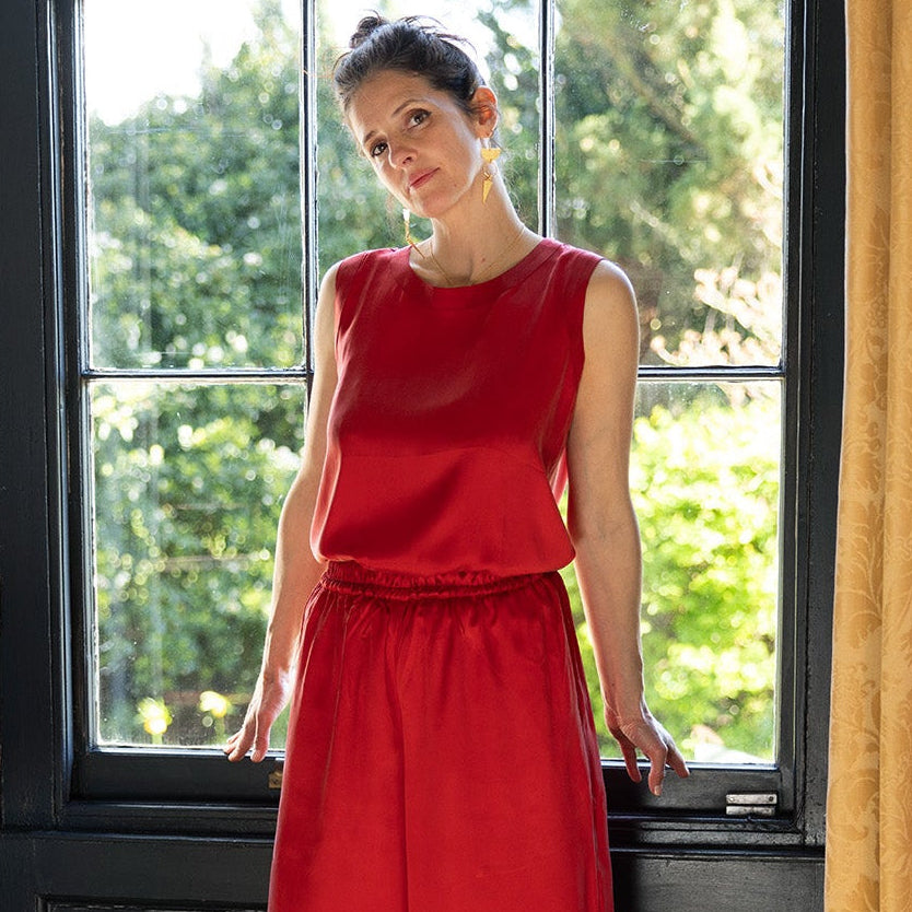 Willow Silk Top in Lipstick Red