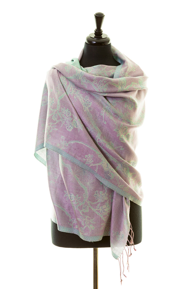 Cashmere Shawl in Lilac