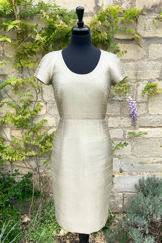 ladies-pale-sold-raw-silk-scoop-neck-tailored-dress-capped-sleeves-sample-sale-petite-wedding-guest-dress