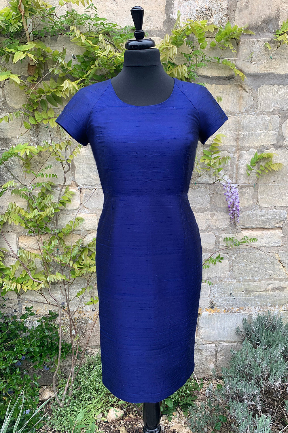 womens-bright-navy-blue-raw-silk-fitted-tailored-shift-dress-mother-of-the-groom-wedding-outfit-sample-sale