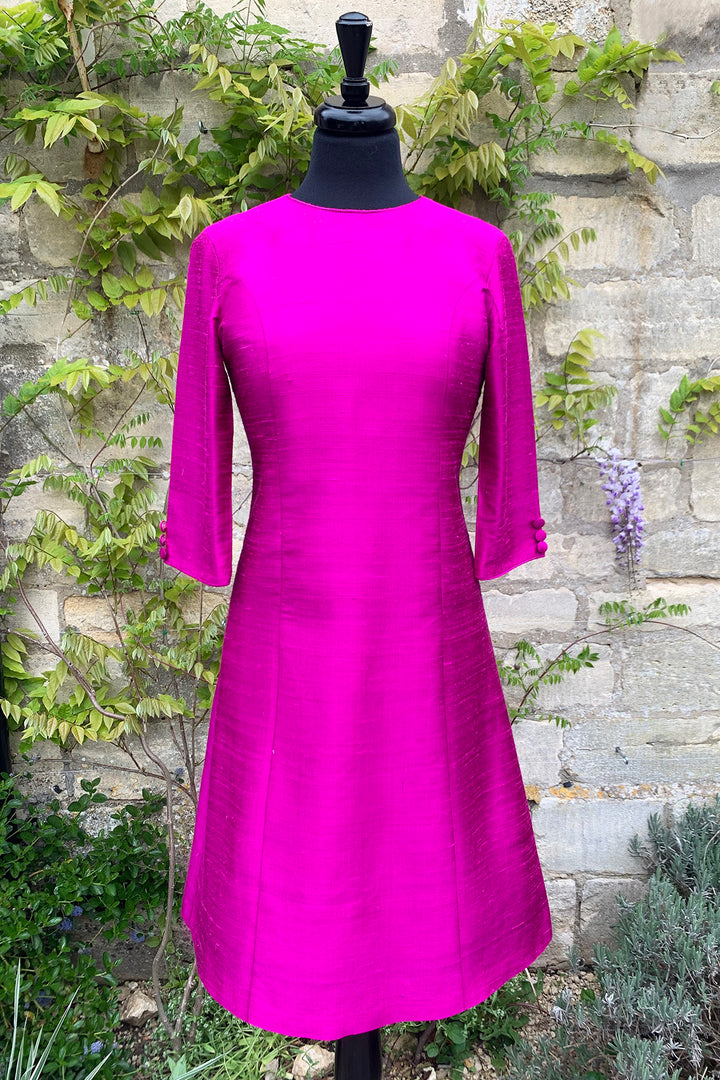 womens-aline-raw-silk-bright-pink-shift-dress-mother-of-the-bride-sample-sale-petite-wedding-guest-outfit