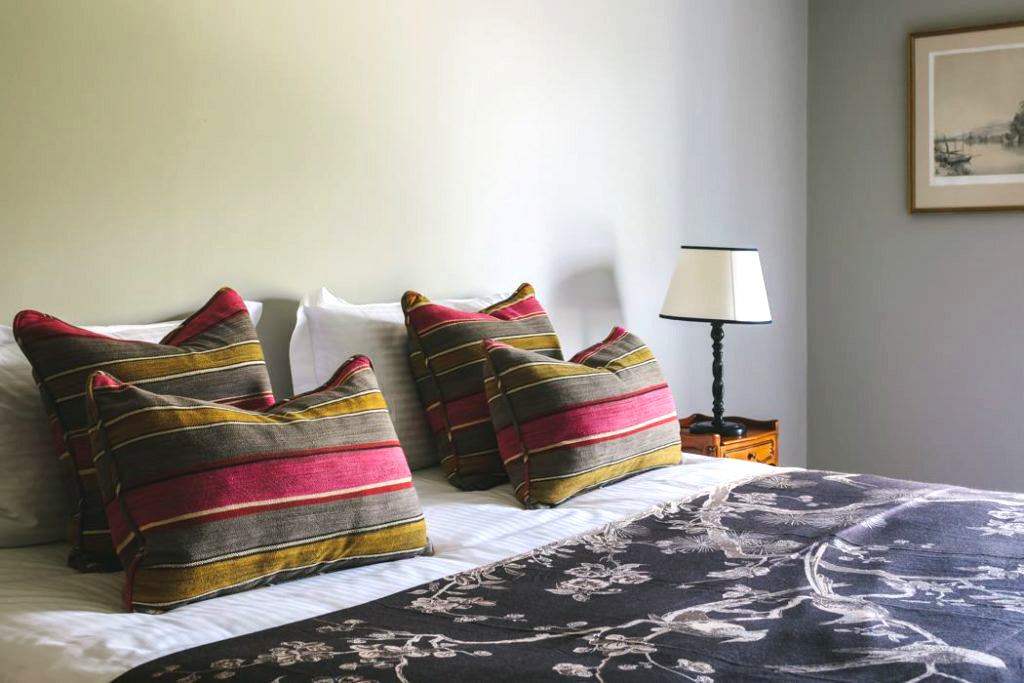 Reversible Bed Throw in Chocolate – Shibumi