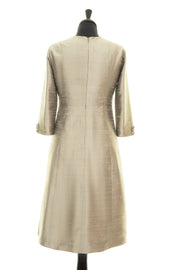 pale gold raw silk a-line shift dress, wedding guest outfit, plus size mother of the bride outfit, best ascot outfits