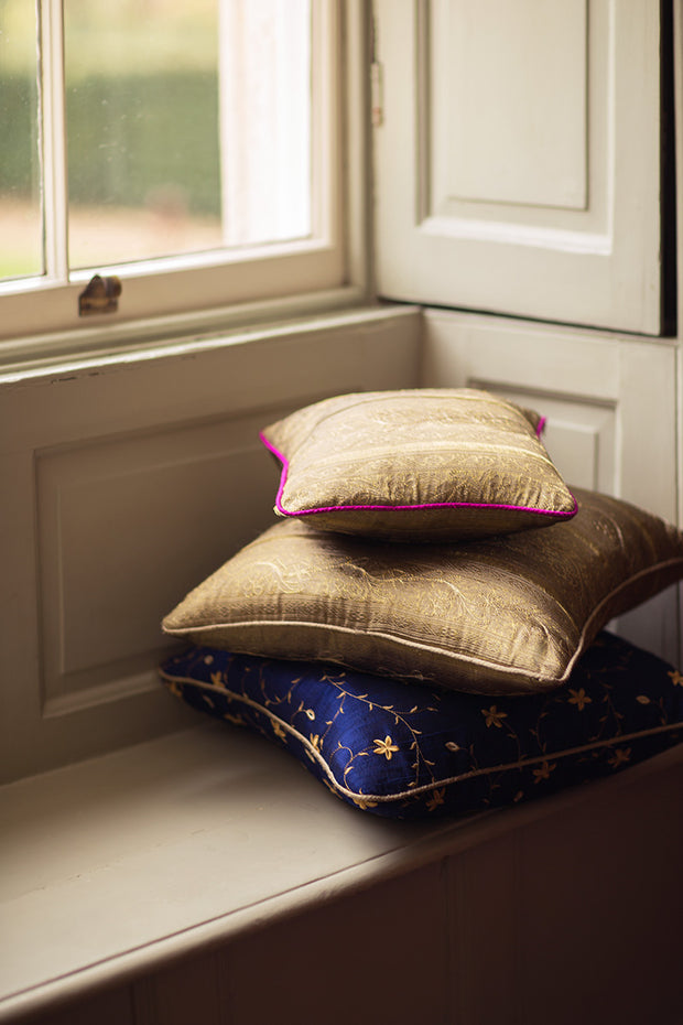 Gold silk cushions hot sale