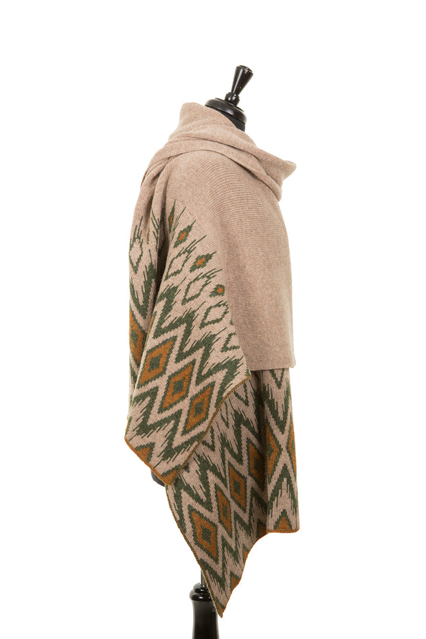 Luxury wool women's scarf with aztec motives.