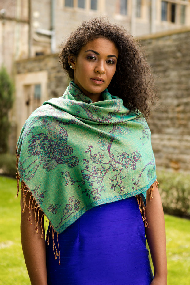 Shibumi Cashmere Shawl in Dragonfly Green