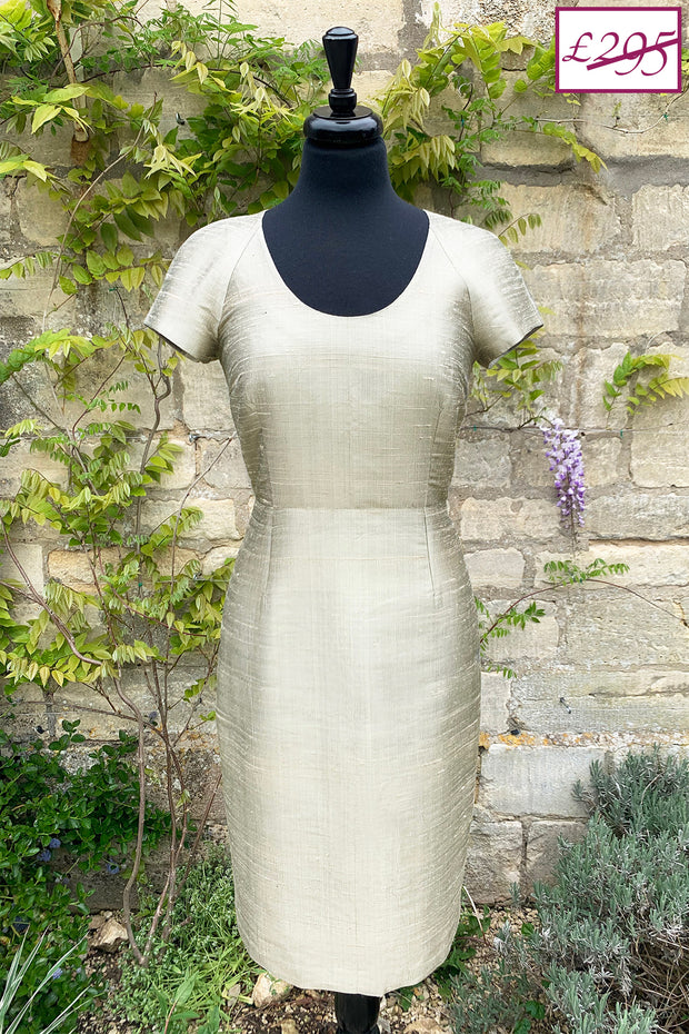 Vera Dress in Star 8-10